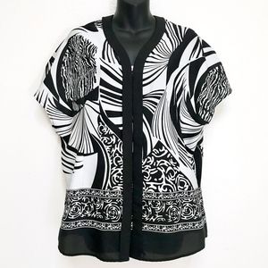 🔵 Medium Milano Black and White Button Down Blouse